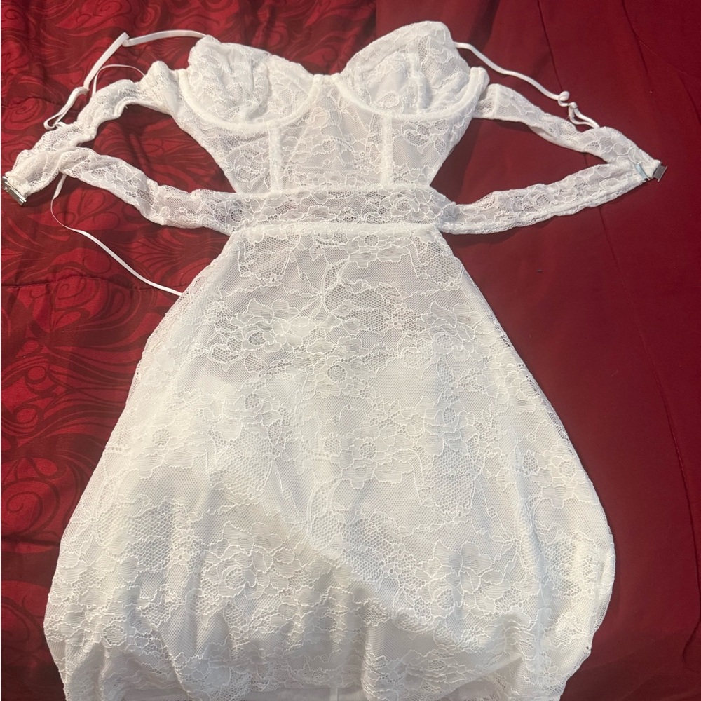 Fashion Nova White Sexy Lace Dress with Lining